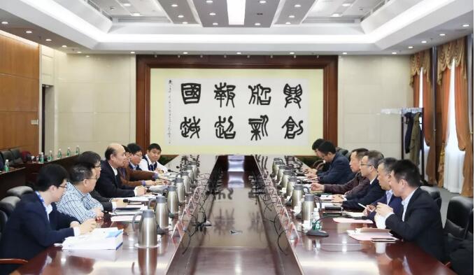 冯永强会见上海电气集团副总裁吕亚臣、陈干锦一行 
