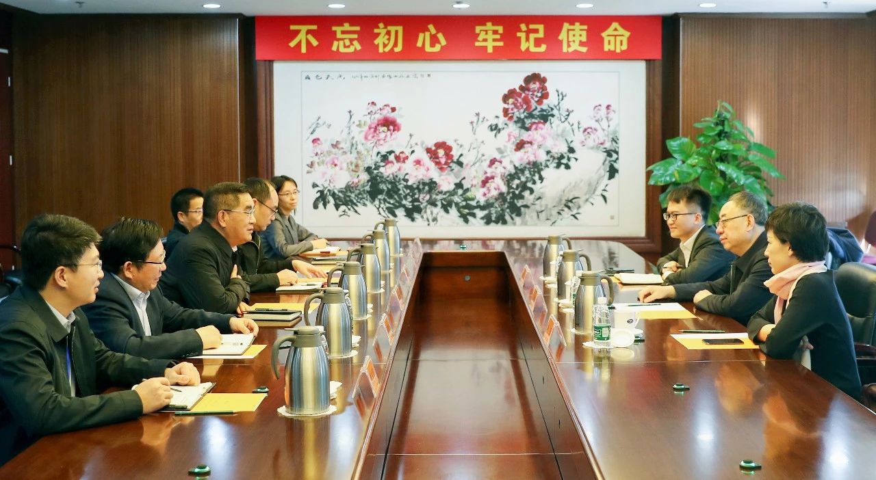 姜仁锋会见中国国新党委委员、总会计师刘学诗 